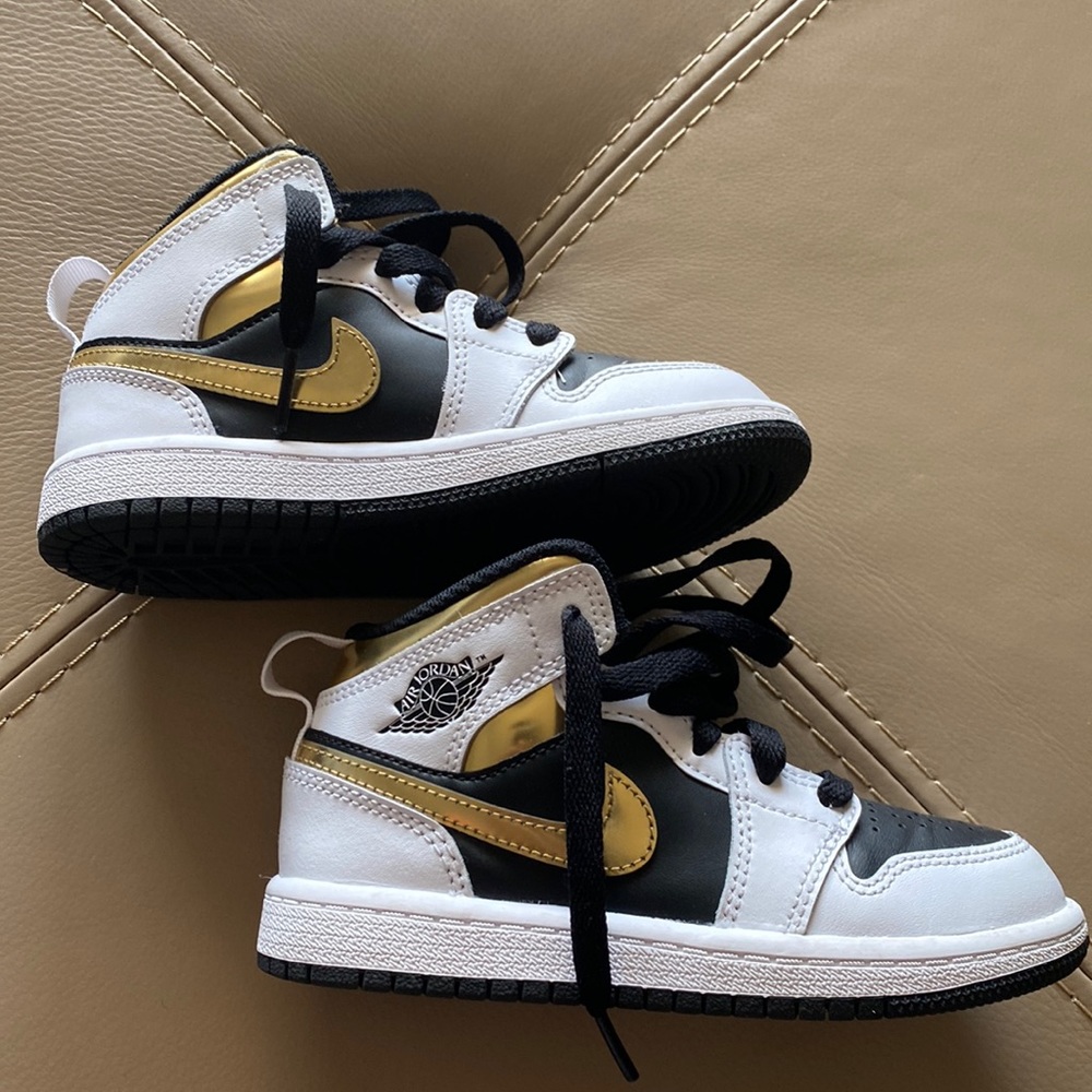 Little kids Jordan ones
